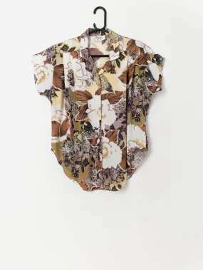 80s vintage floral blouse with shoulder pads – Medium