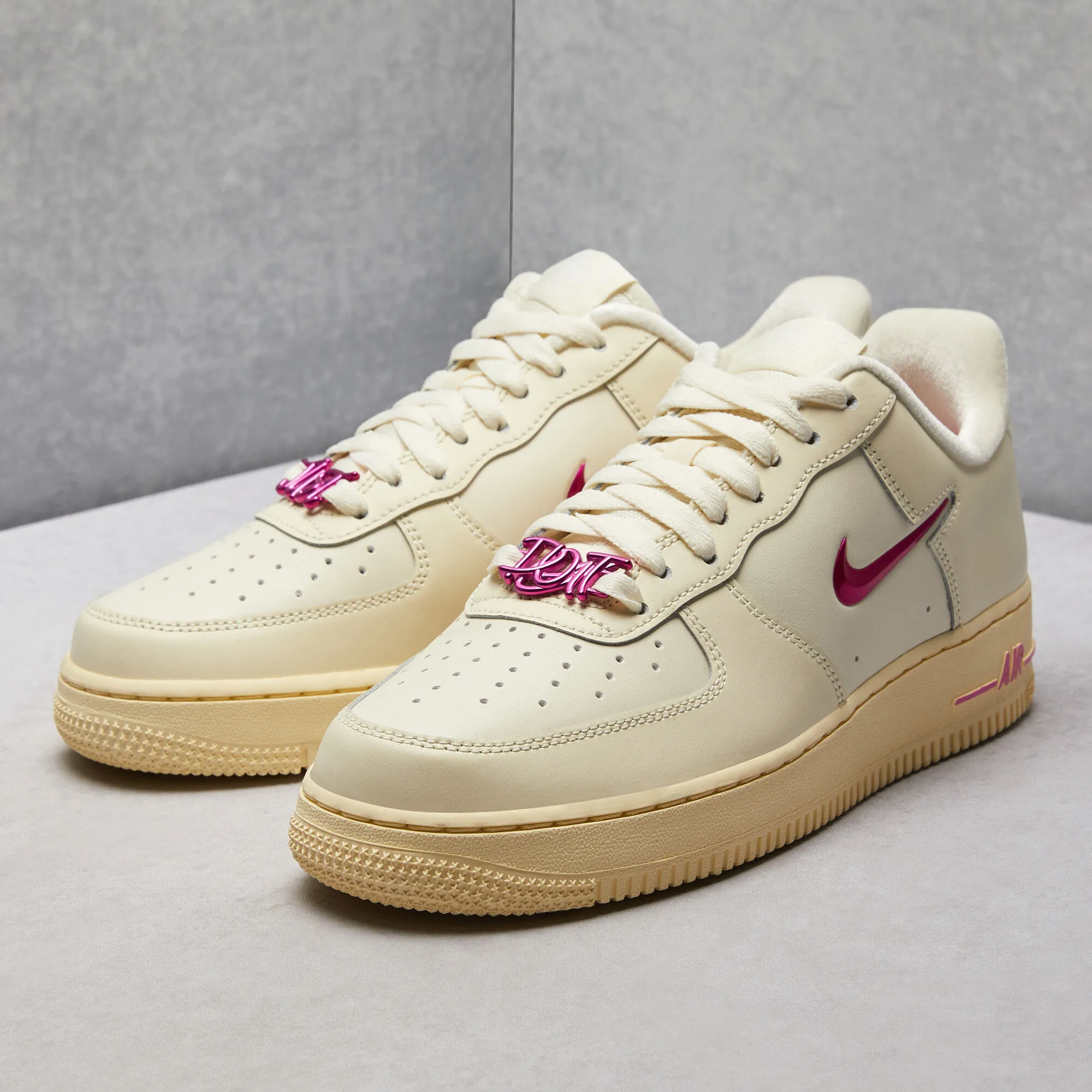 Nike Air Force 1 '07 Shoes