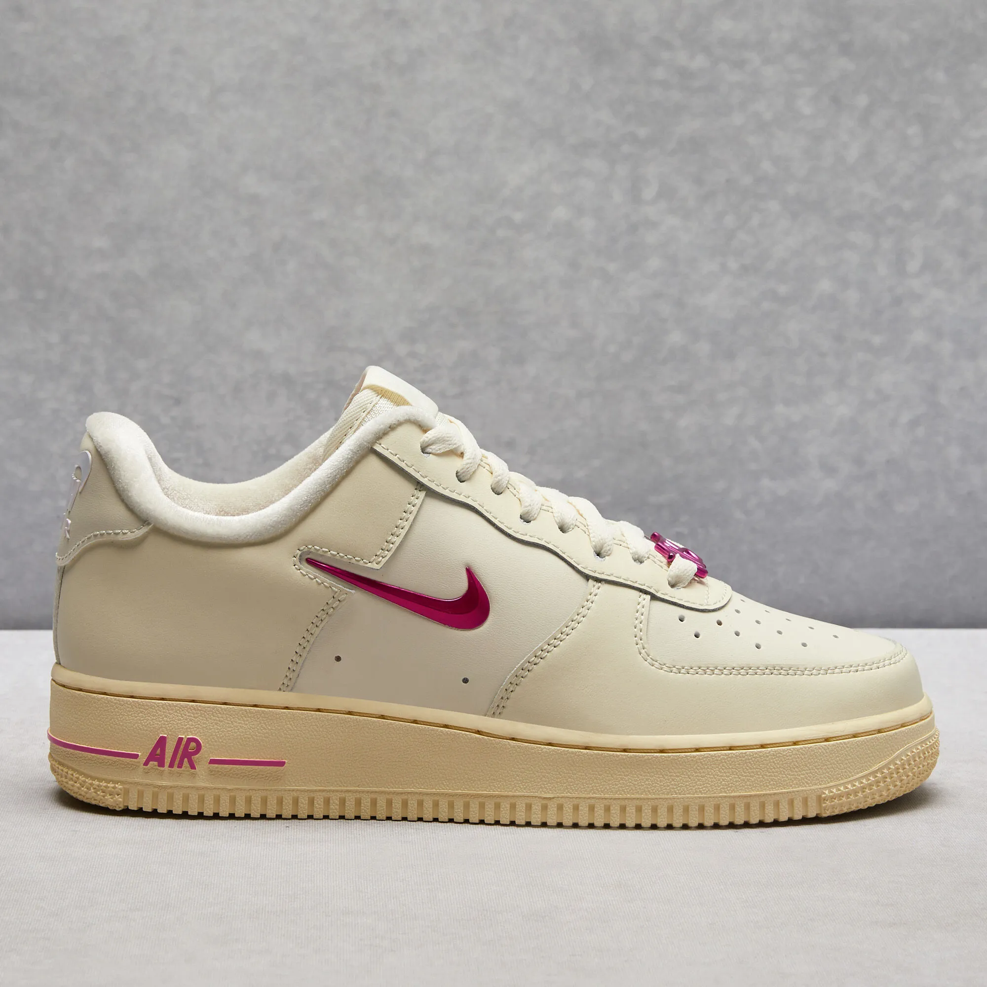 Nike Air Force 1 '07 Shoes