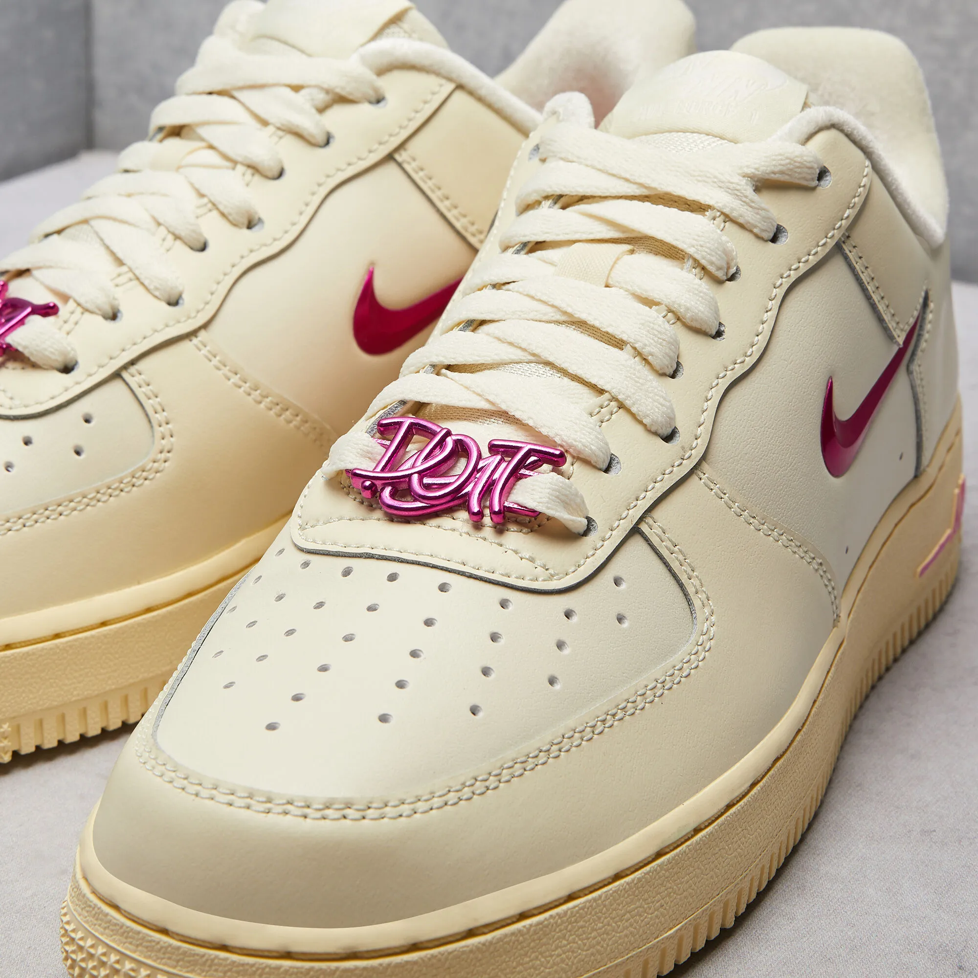 Nike Air Force 1 '07 Shoes