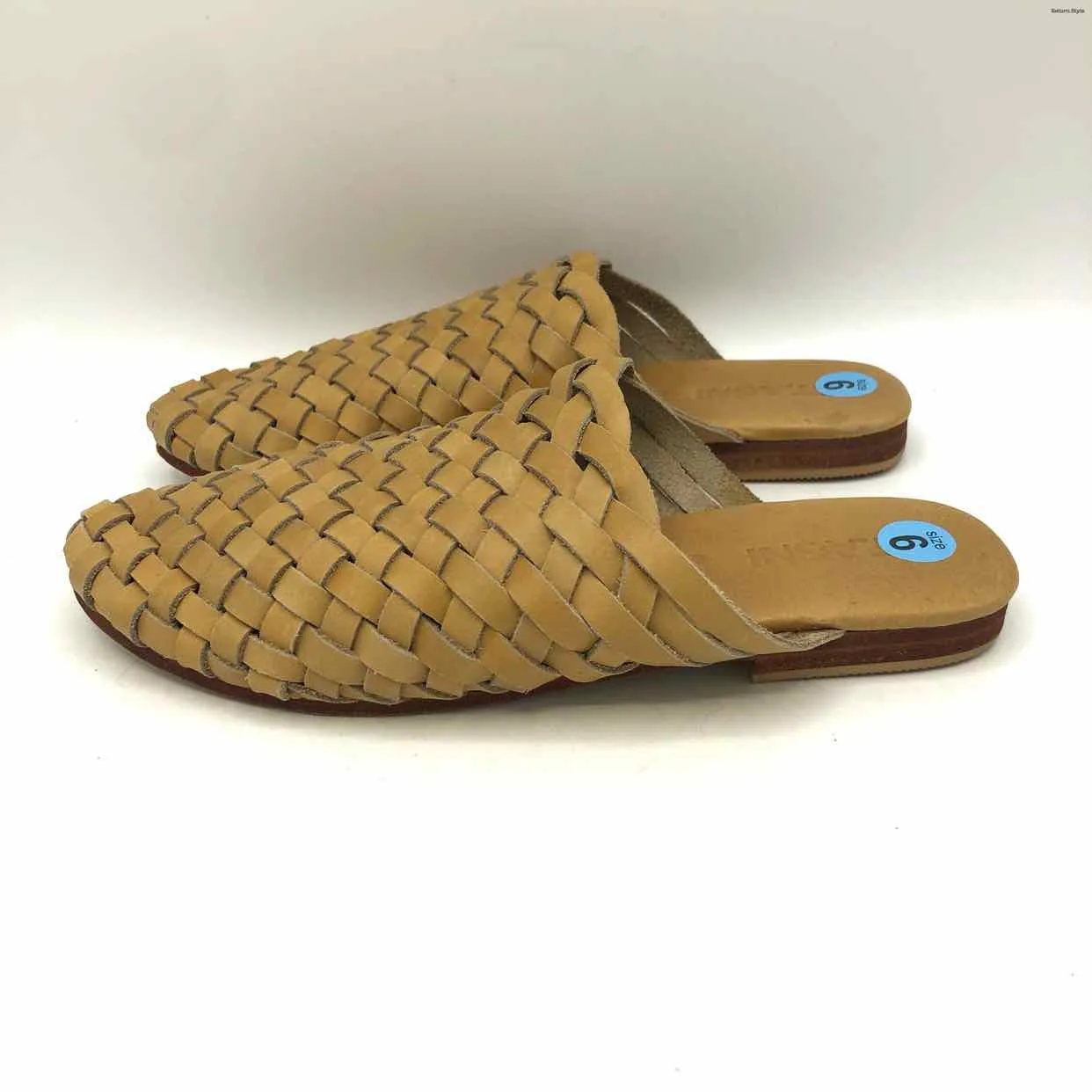 ST. AGNI Tan Leather Mules Woven Slip on Shoe Size 36 US: 6 Shoes